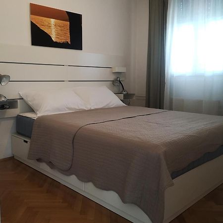 Apartmani Nadalina Veli Lošinj Extérieur photo