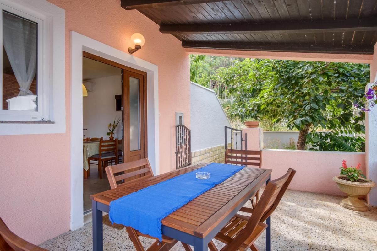 Apartmani Nadalina Veli Lošinj Extérieur photo