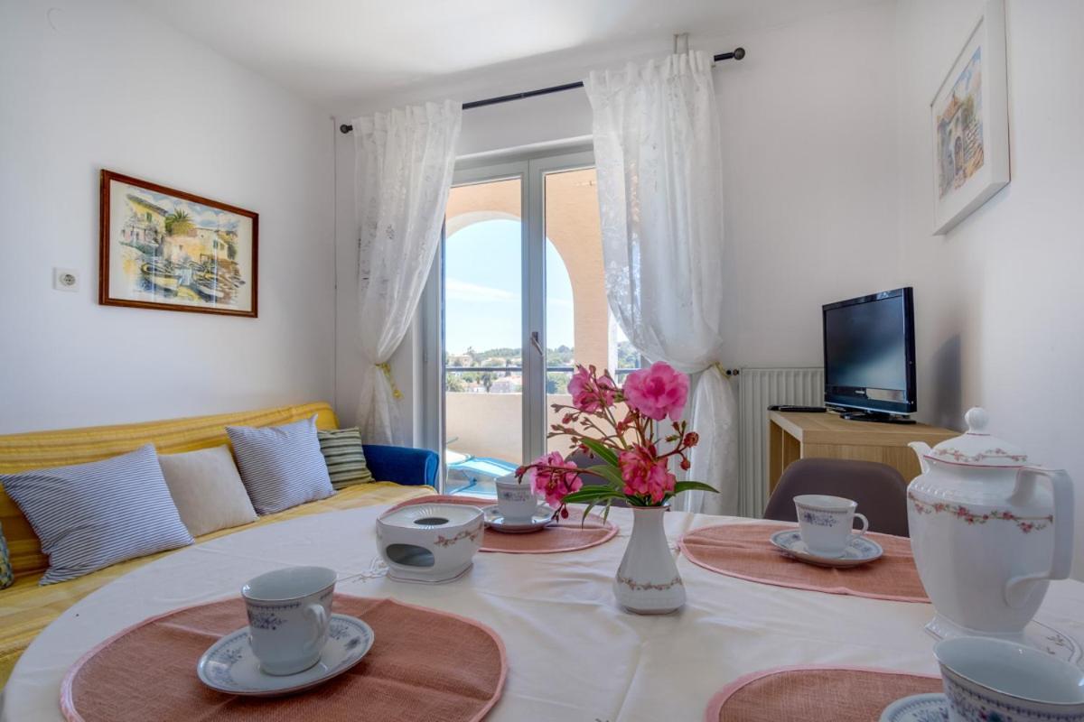 Apartmani Nadalina Veli Lošinj Extérieur photo