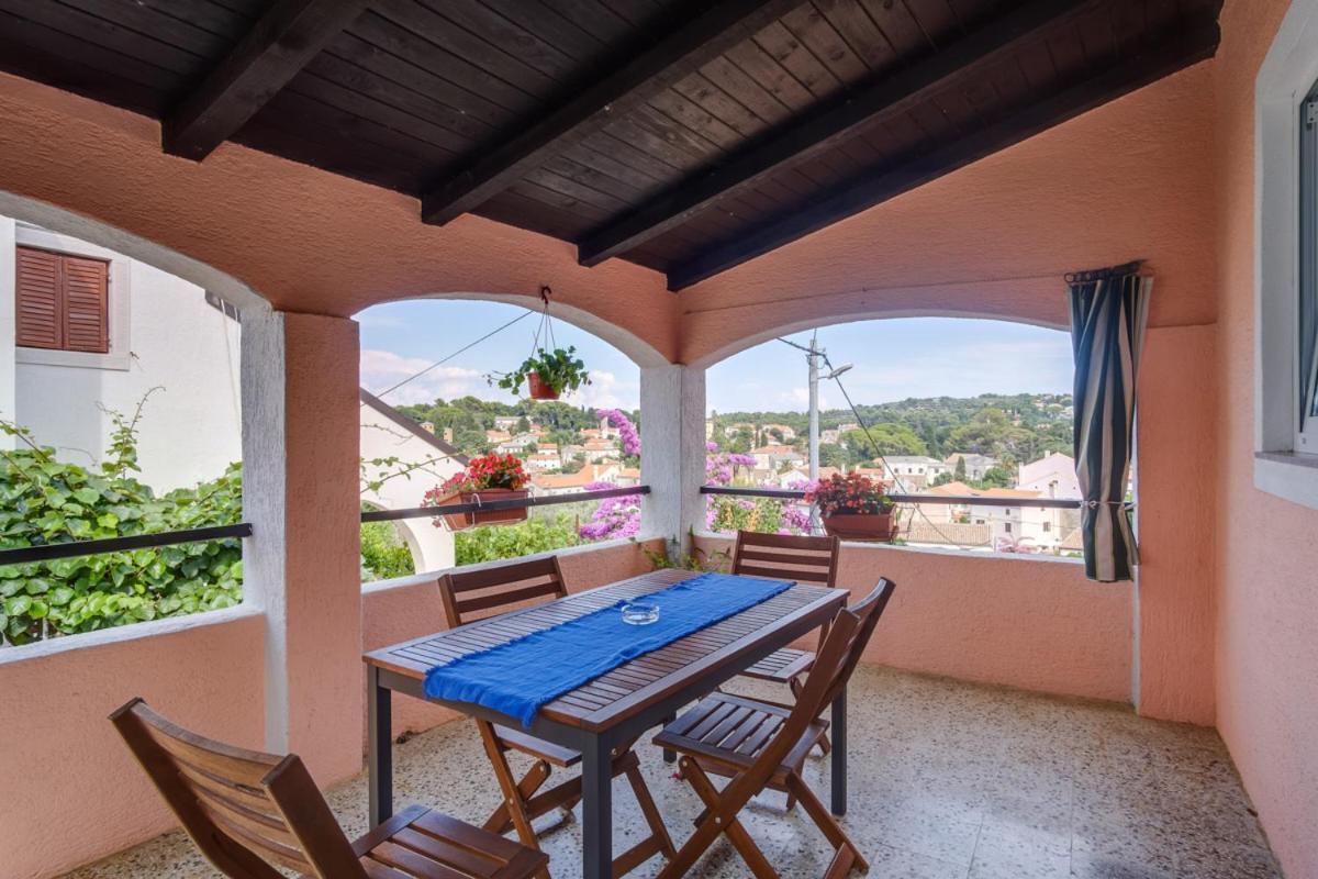 Apartmani Nadalina Veli Lošinj Extérieur photo