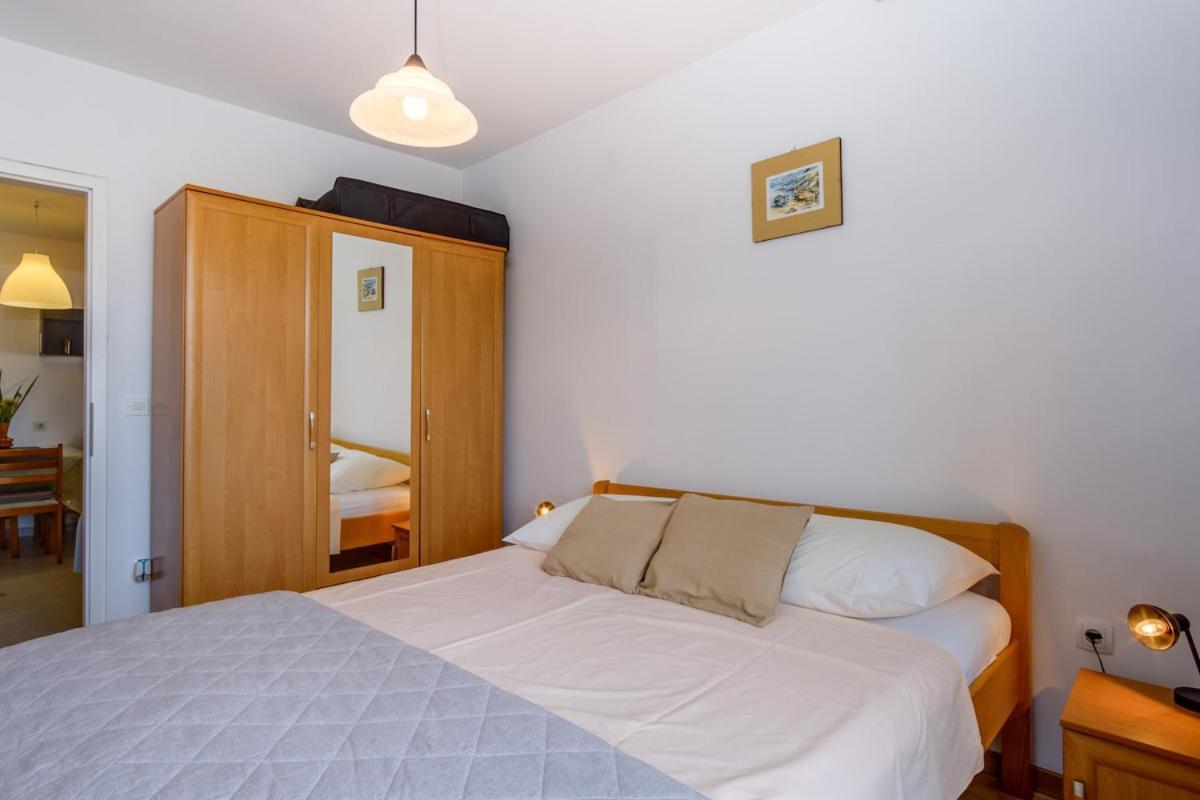 Apartmani Nadalina Veli Lošinj Extérieur photo