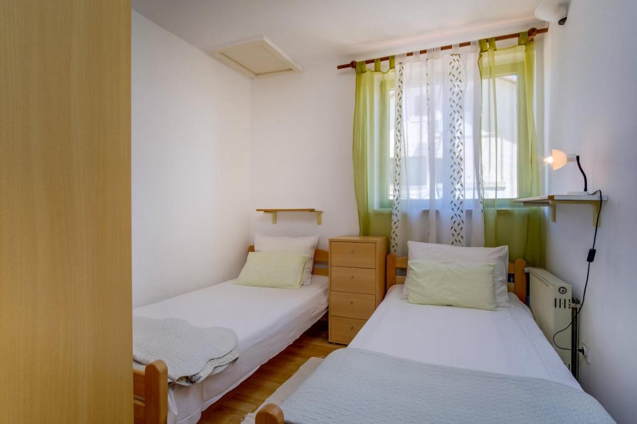 Apartmani Nadalina Veli Lošinj Extérieur photo