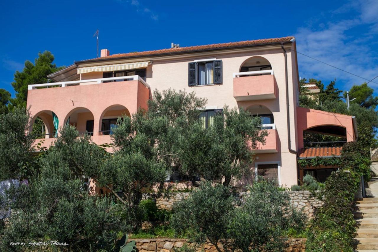 Apartmani Nadalina Veli Lošinj Extérieur photo