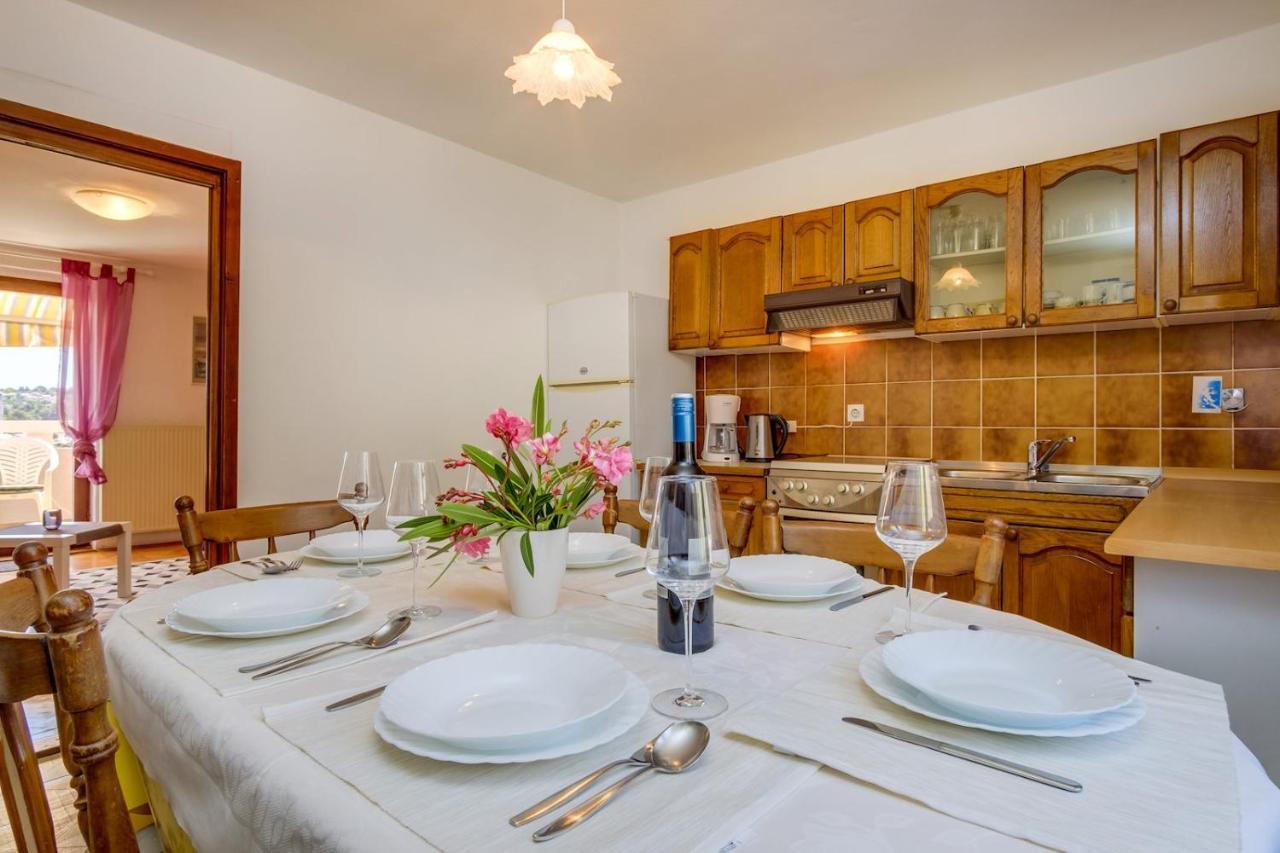 Apartmani Nadalina Veli Lošinj Extérieur photo